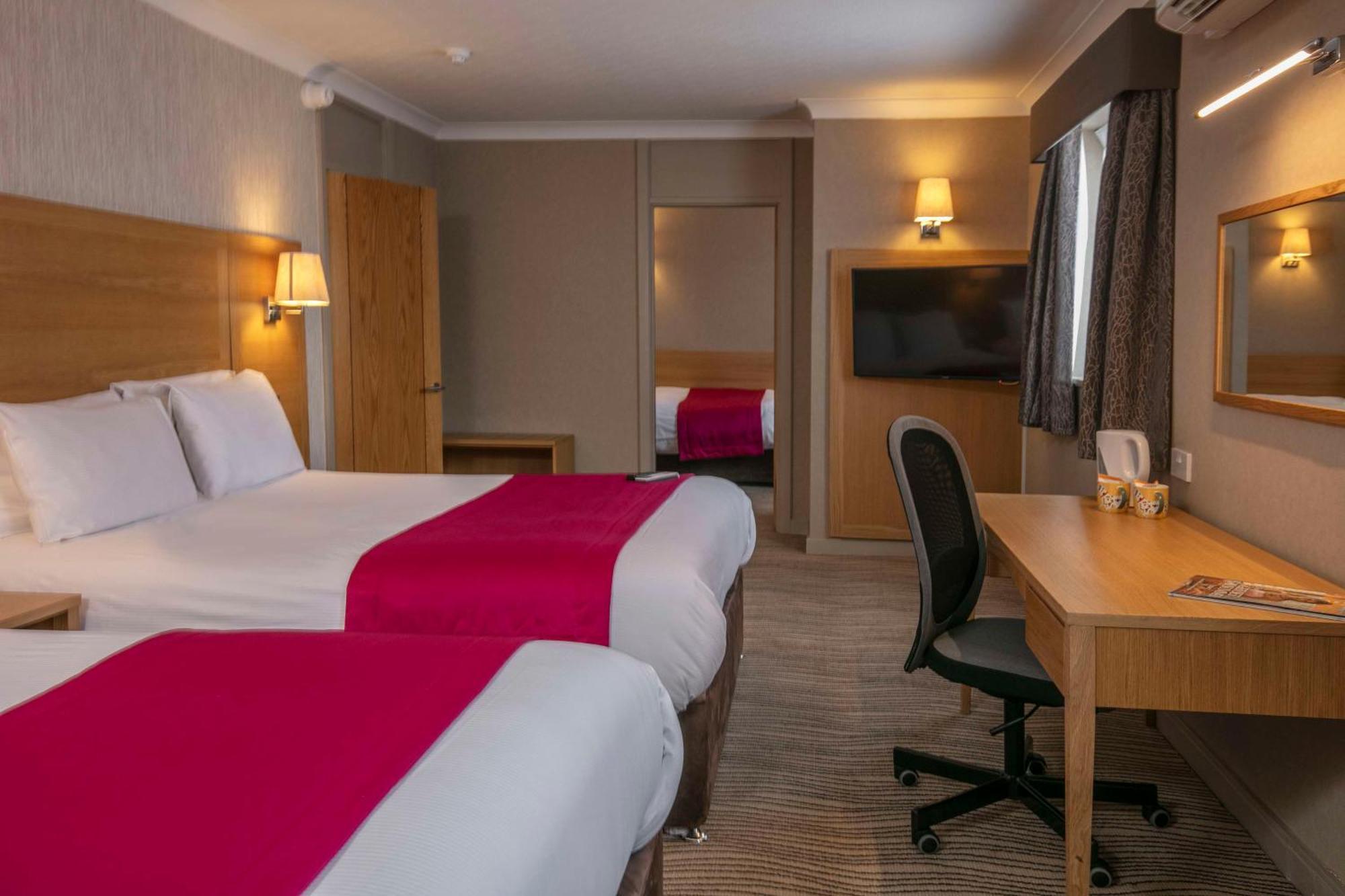 Best Western Heath Court Hotel Newmarket  Eksteriør billede