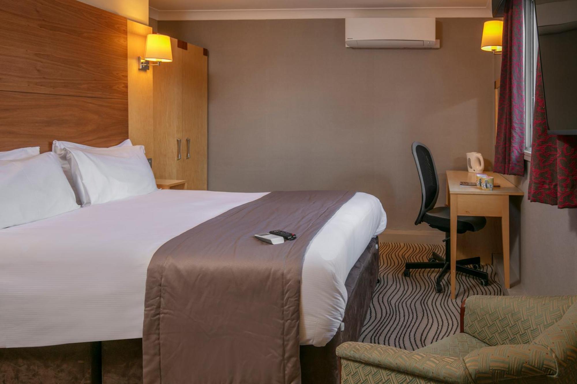Best Western Heath Court Hotel Newmarket  Eksteriør billede